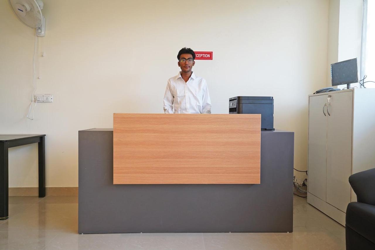 Oyo Flagship 77122 Gmd Vasundhara กาเซียบัด ภายนอก รูปภาพ